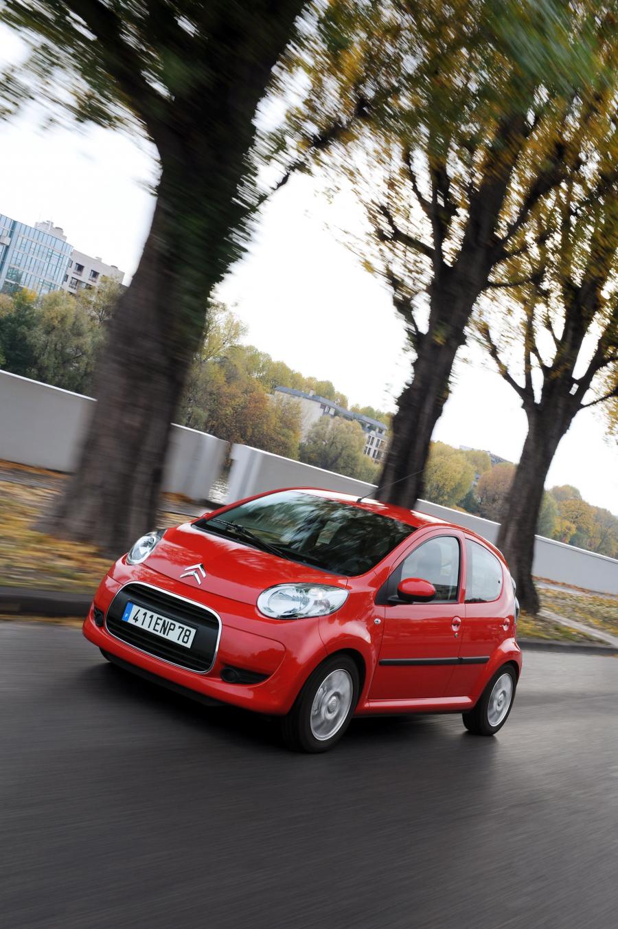  Citroen C1 5-Door 2012 года  (фото 100 из 124)